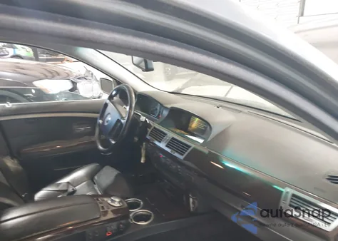 2005 BMW 745Li from USA, damaged, VIN WBAGN635X5DS60431